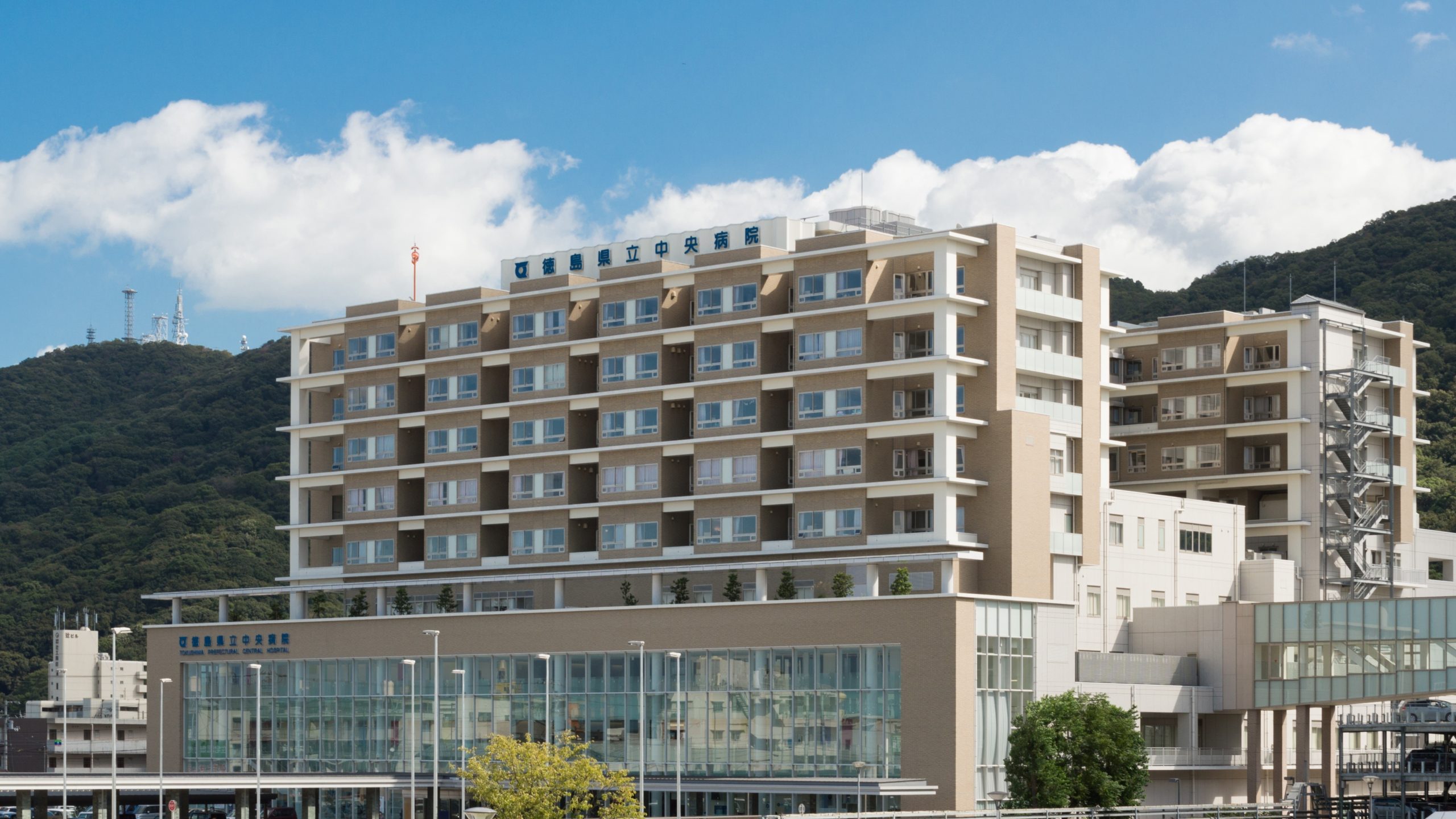 ローカル5Gとキャリア5G、強みを生かしたハイブリッドな5G環境で