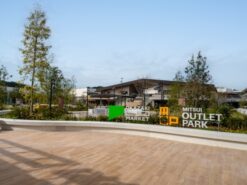 三井アウトレットパーク 岡崎